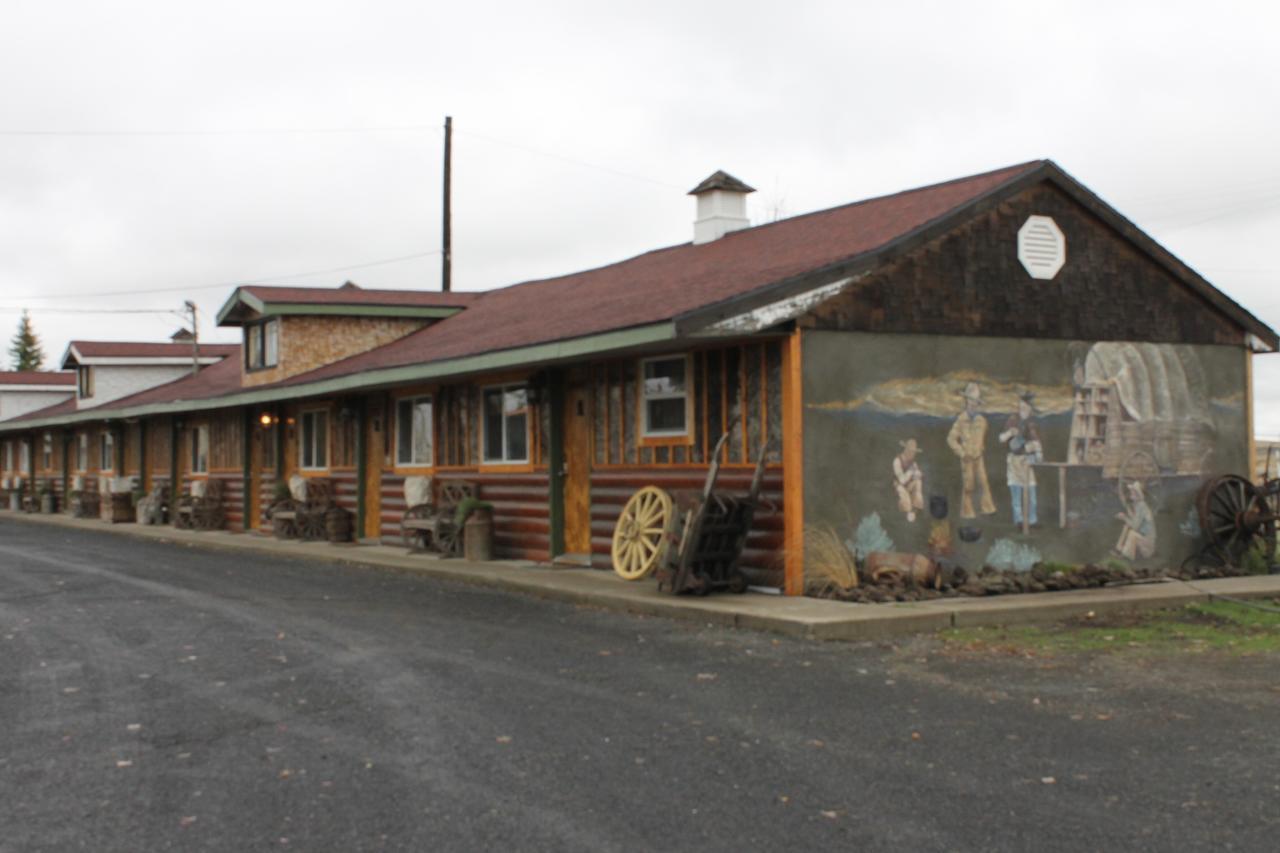Black Bear Motel Davenport Luaran gambar