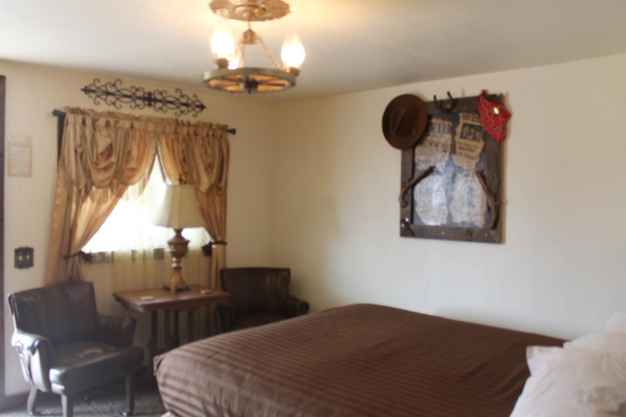 Black Bear Motel Davenport Luaran gambar