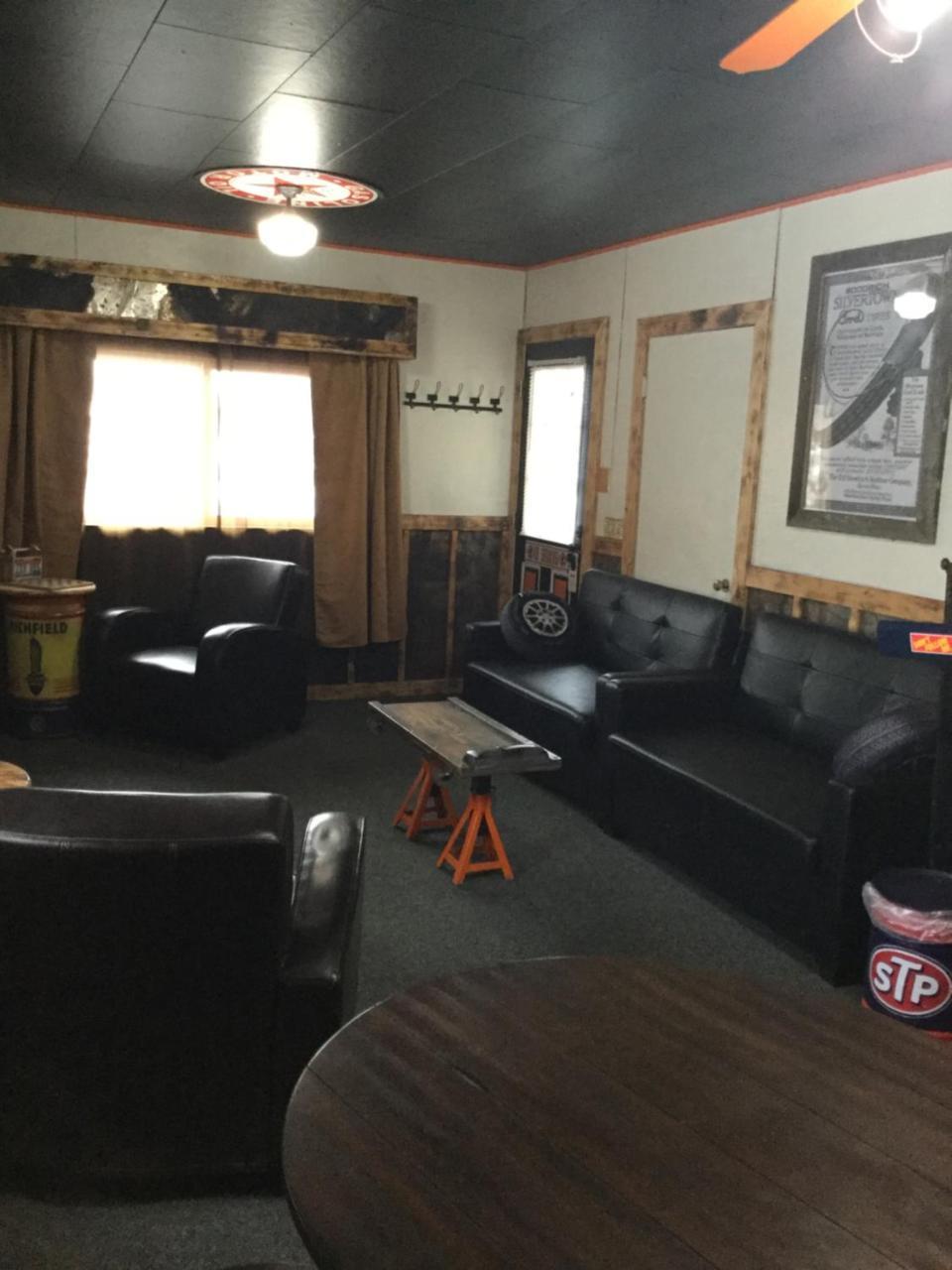 Black Bear Motel Davenport Luaran gambar