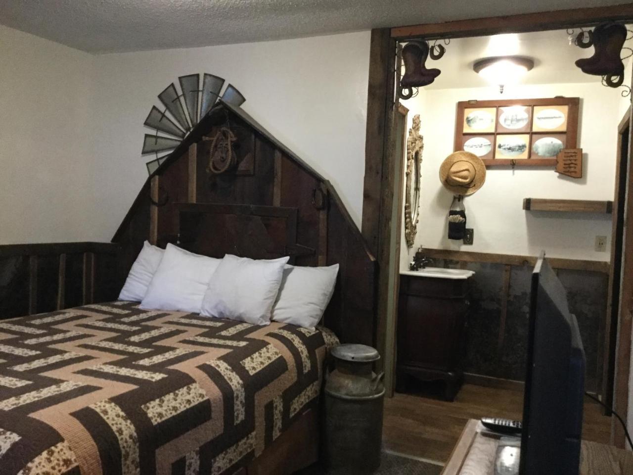Black Bear Motel Davenport Luaran gambar