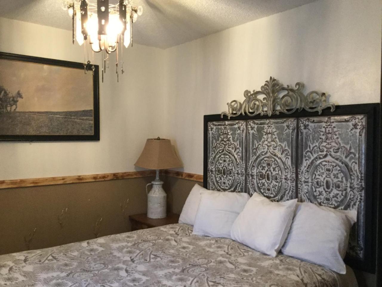 Black Bear Motel Davenport Luaran gambar