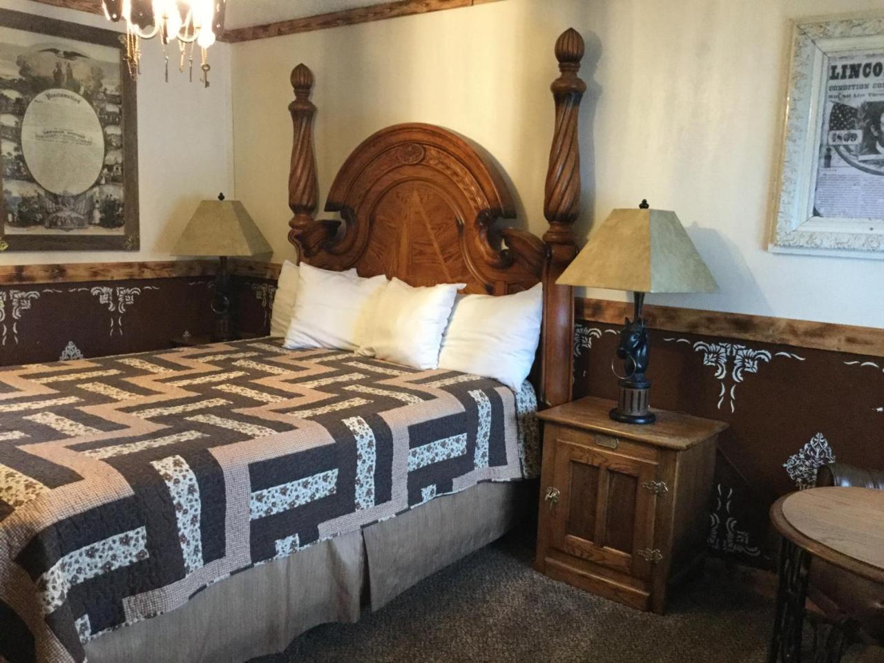 Black Bear Motel Davenport Luaran gambar