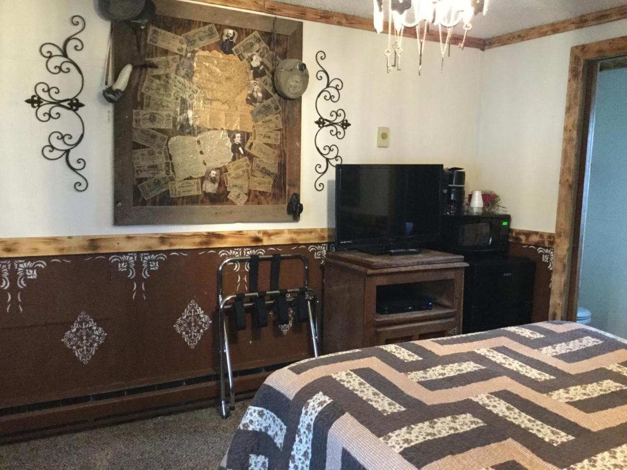 Black Bear Motel Davenport Luaran gambar