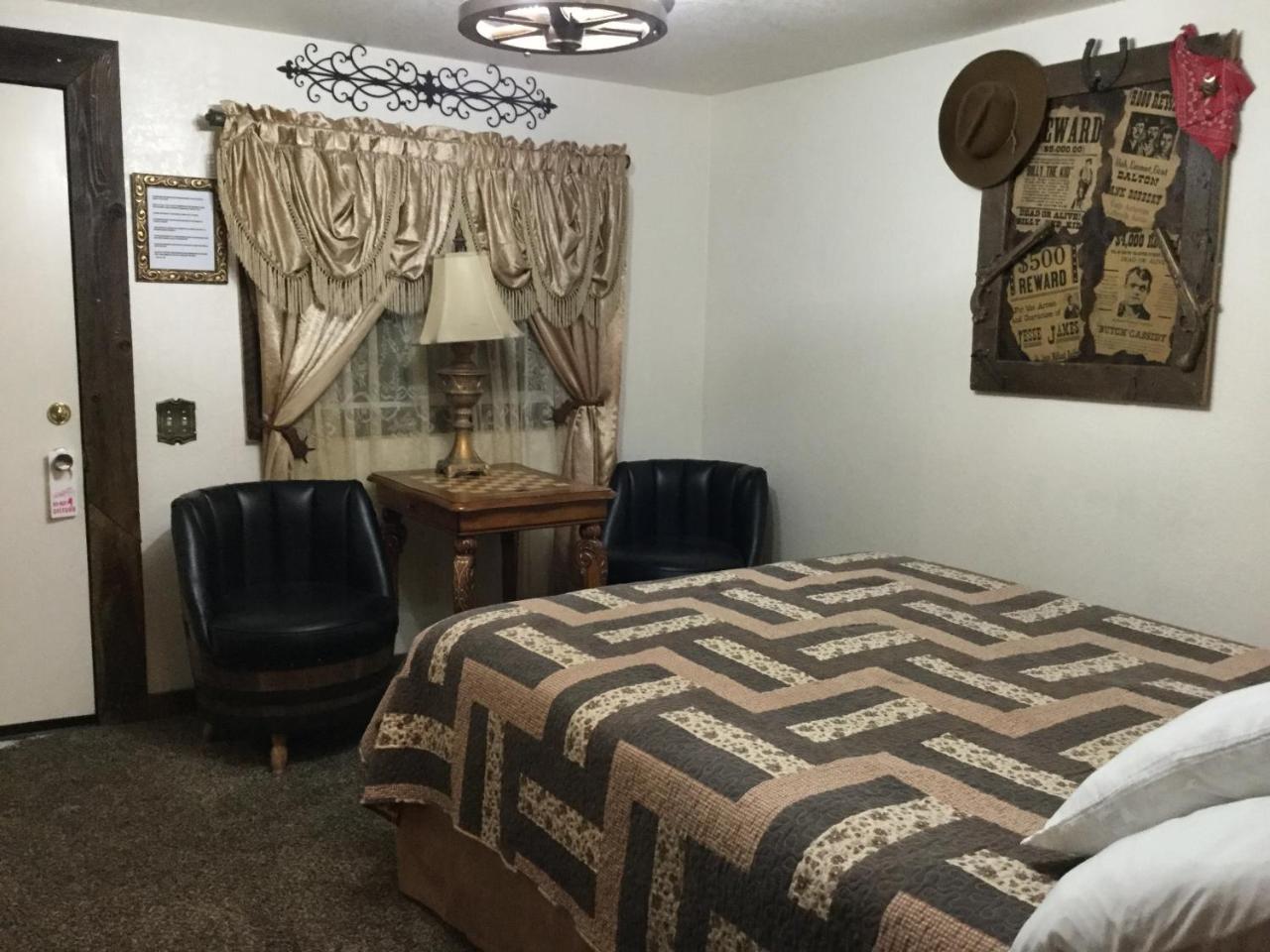 Black Bear Motel Davenport Luaran gambar