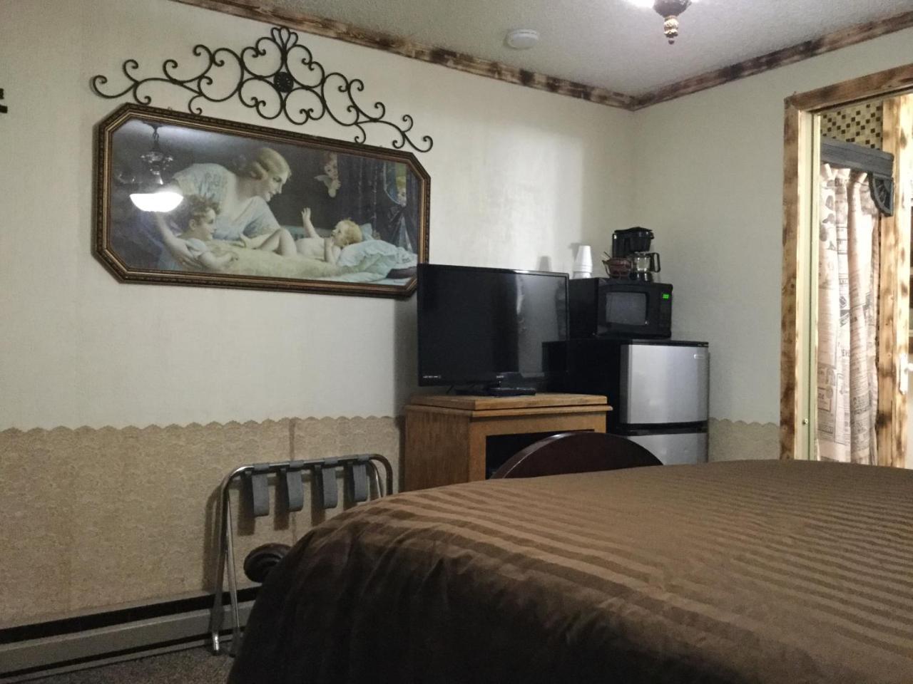 Black Bear Motel Davenport Luaran gambar