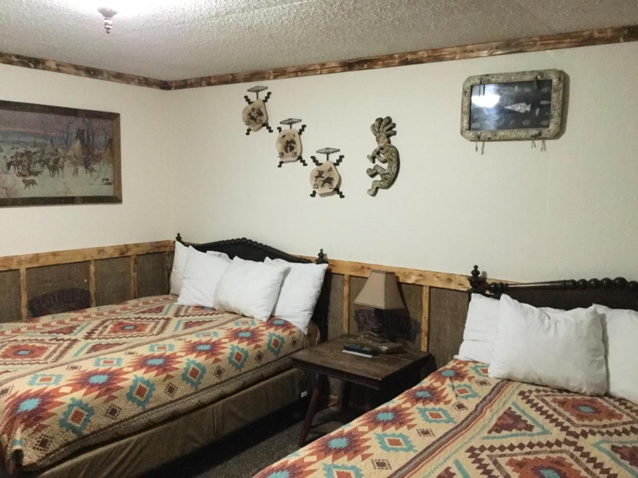 Black Bear Motel Davenport Luaran gambar