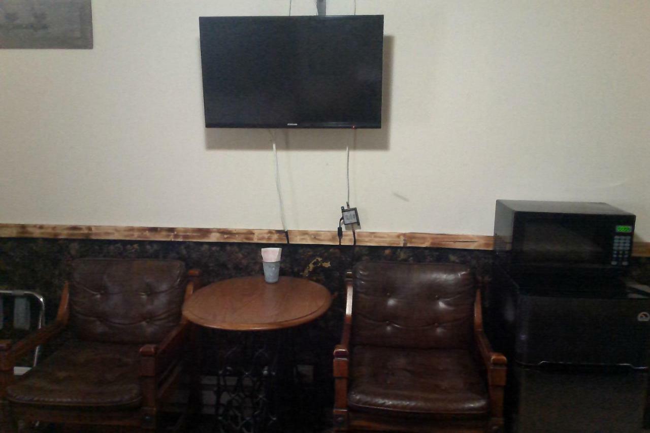 Black Bear Motel Davenport Luaran gambar