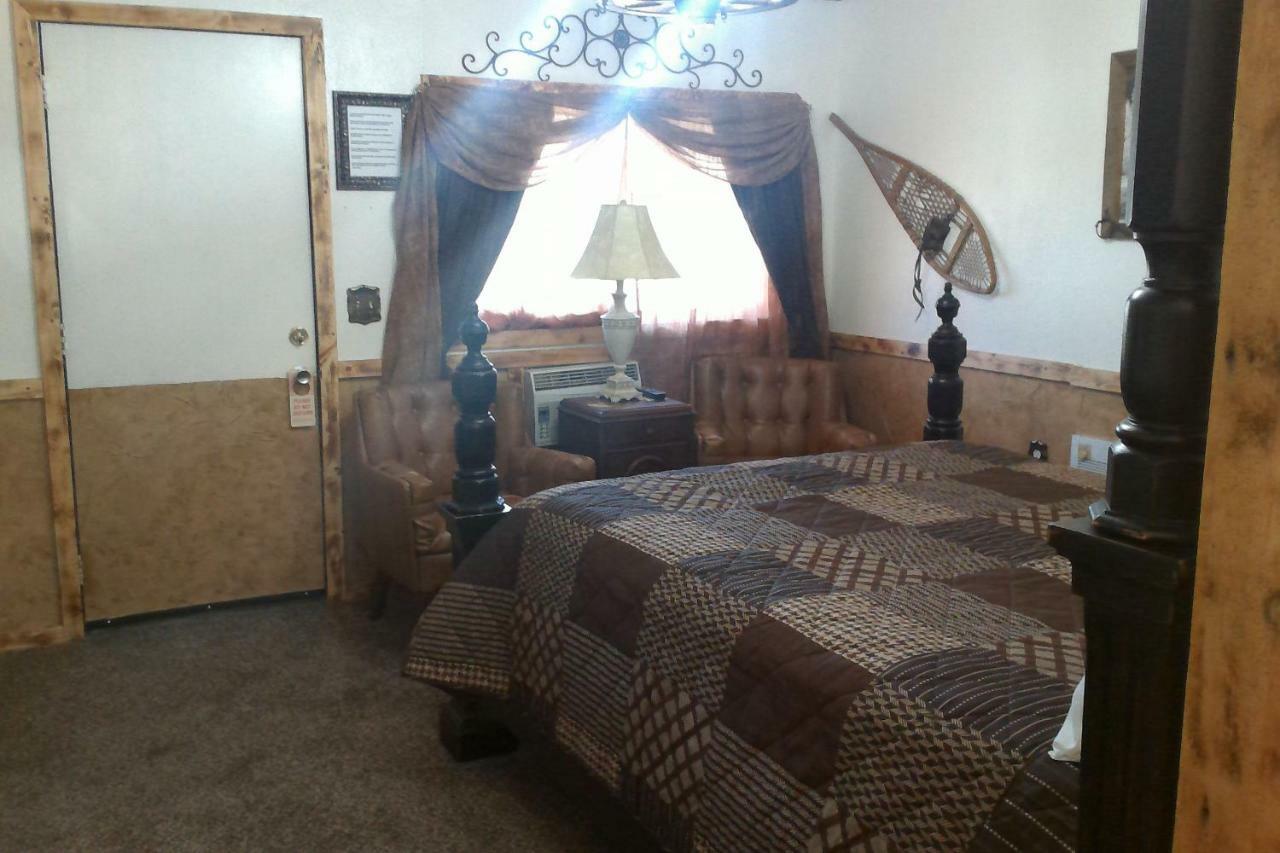 Black Bear Motel Davenport Luaran gambar