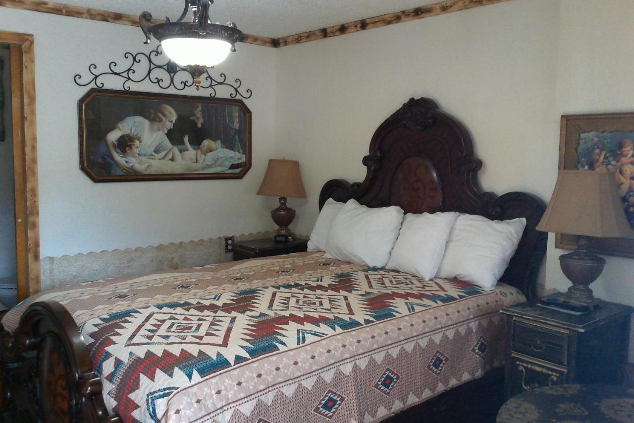 Black Bear Motel Davenport Luaran gambar